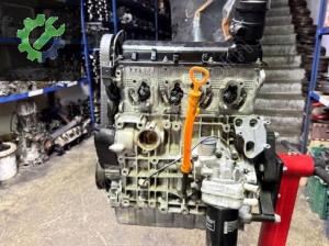 BORA GOLF 4 1.6SR 8VALF ÇIKMA MOTOR AKL