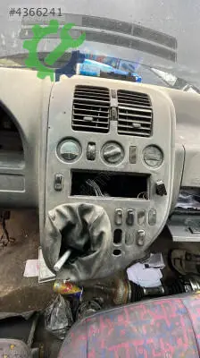 Mercedes-Benz Vito Kalorifer Izgarası çıkma parça