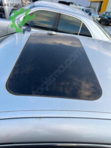 Mercedes-Benz C Serisi Sunroof çıkma parça