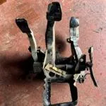 CADDY ÇIKMA GAZ PEDALI FREN DEBRİYAJ PEDAL SETİ 1997-2002