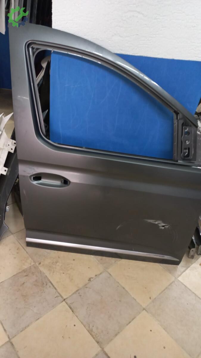 Volkswagen Caddy Sağ Kapı çıkma parça