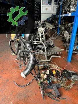 Volkswagen Caravelle Sandık Motor çıkma parça