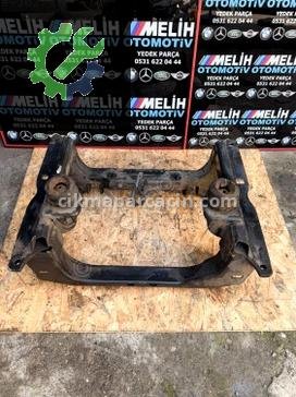Jeep Cherokee Travers 52129390AB çıkma parça