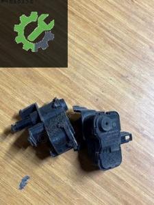 ÇIKMA AUDİ A4 A5 YAKIT DEPO AÇMA MOTORU 8K0862153H