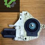 ÇIKMA AUDİ A4 SOL ARKA CAM MOTORU 8K0959811A