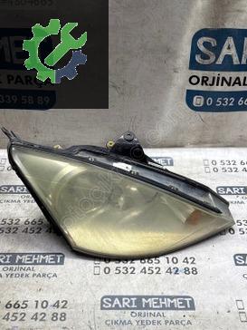 Ford Focus Sağ Ön Far çıkma parça