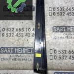 ÇIKMA FORD FUSİON SOL ARKA KAPI DİREK KAPLAMASI