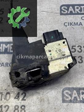 Ford Fusion Kapı Kilidi çıkma parça