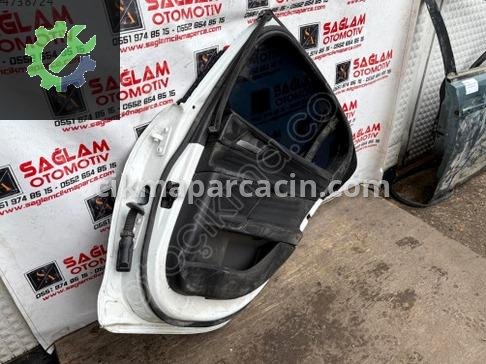 Jaguar XE Sağ Arka Kapı 15-24 çıkma parça