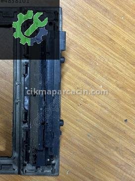 Mercedes-Benz E Serisi Flaşör Düğmesi 2108200151 çıkma parça