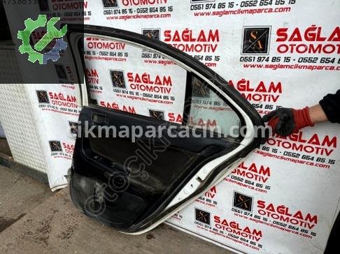 Mitsubishi Lancer Sağ Arka Kapı 08-15 çıkma parça