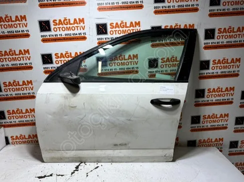 Skoda Octavia Sol Ön Kapı 2012-2019 çıkma parça