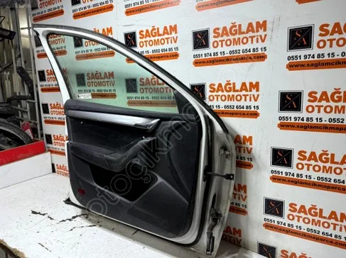 Skoda Octavia Sol Ön Kapı 2012-2019 çıkma parça