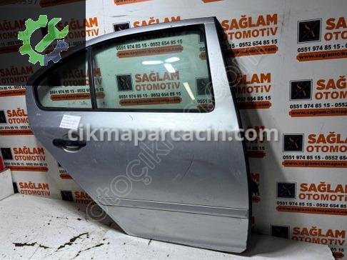Skoda Octavia Sağ Arka Kapı çıkma parça