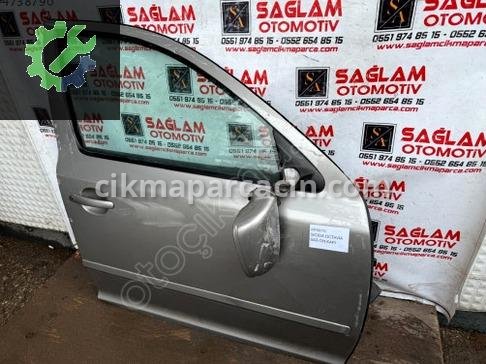Skoda Octavia Sağ Ön Kapı çıkma parça
