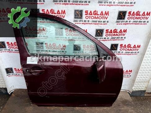 Skoda Octavia Sağ Ön Kapı çıkma parça