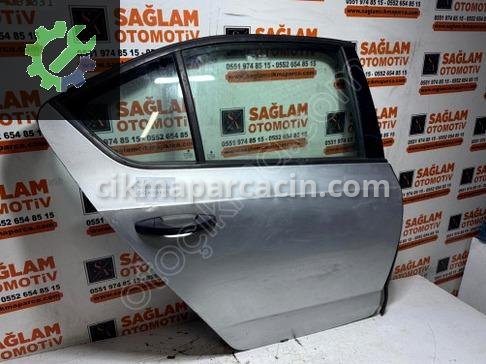 Skoda Octavia Sağ Arka Kapı çıkma parça