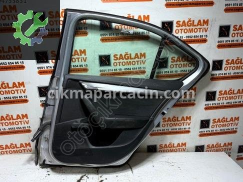 Skoda Octavia Sağ Arka Kapı çıkma parça