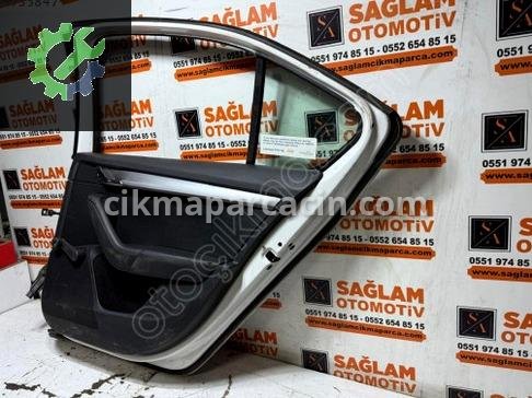 Skoda Octavia Sağ Arka Kapı çıkma parça