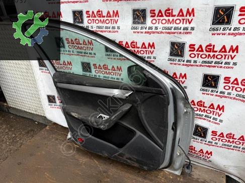 ÇIKMA SKODA OCTAVİA SOL ÖN KAPI