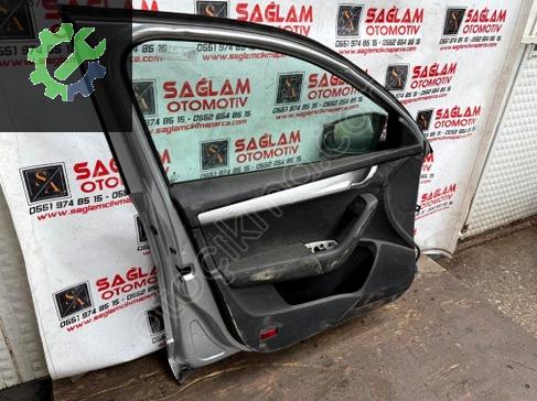 ÇIKMA SKODA OCTAVİA SOL ÖN KAPI