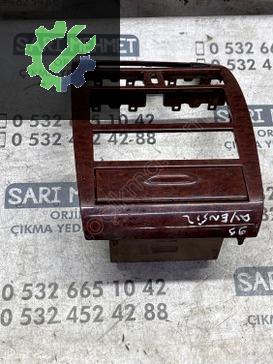 ÇIKMA TOYOTA AVENSİS TEYP ÇERÇEVESİ