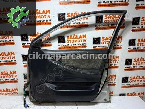 Toyota Corolla Sağ Ön Kapı çıkma parça