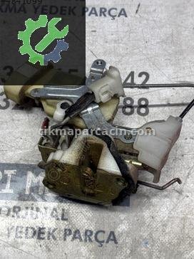 Toyota Yaris Kapı Kilidi çıkma parça