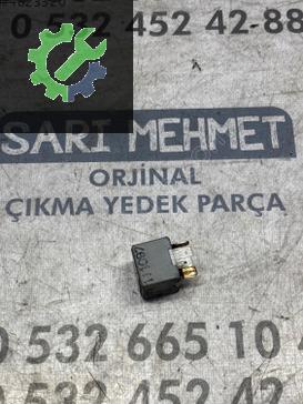 ÇIKMA VW CADDY 373 KONTAK RÖLESİ 8D0951253A