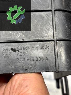 ÇIKMA VW CADDY JETTA GOLF 5 AKÜ KAPAĞI SAĞ
