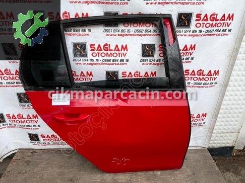 Volkswagen Golf Sağ Arka Kapı çıkma parça