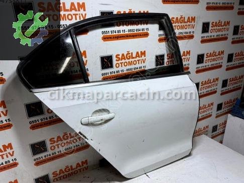 Volkswagen Jetta Sağ Arka Kapı 11-18 çıkma parça