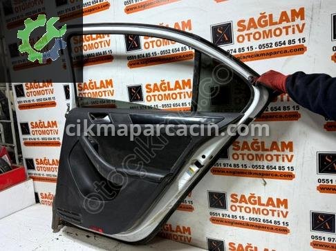 Volkswagen Jetta Sağ Arka Kapı 11-18 çıkma parça