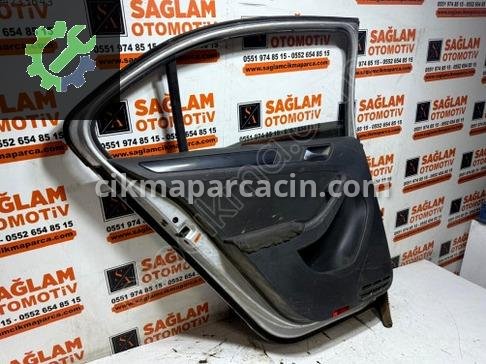 Volkswagen Jetta Sol Arka Kapı 5C6833055 çıkma parça