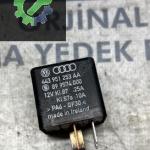 ÇIKMA VW PASSAT 219 ÇOK FONKSİYONLU RÖLE 443951253AA