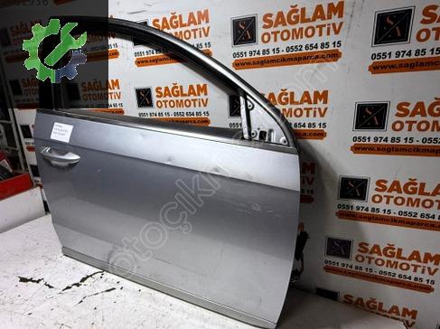 ÇIKMA VW PASSAT B7 SAĞ ÖN KAPI