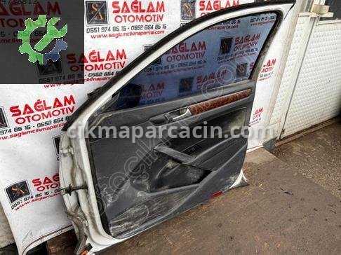 Volkswagen Passat Sağ Ön Kapı çıkma parça