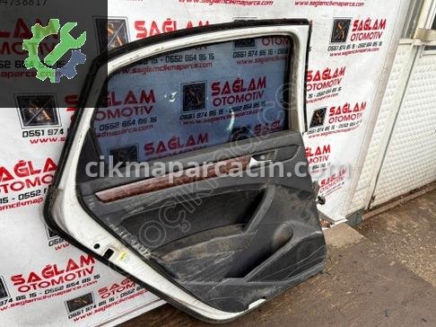 Volkswagen Passat Sol Arka Kapı çıkma parça