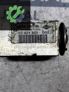 Volkswagen Transporter Klima Valfi 7H0820712A çıkma parça