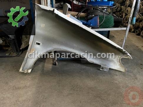 Citroen Berlingo Çamurluk çıkma parça