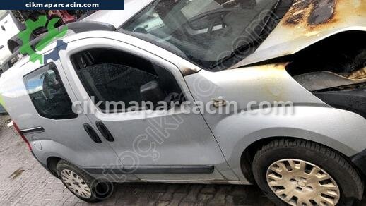 Citroen Nemo Sağ Ön Kapı çıkma parça