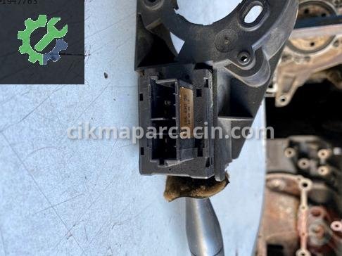Citroen Saxo Sinyal Kolu çıkma parça
