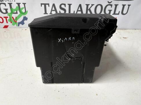 Citroen Xsara Akü çıkma parça