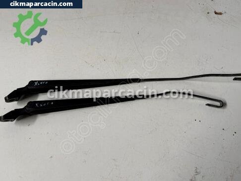 Citroen Xsara Silecek Kolu çıkma parça