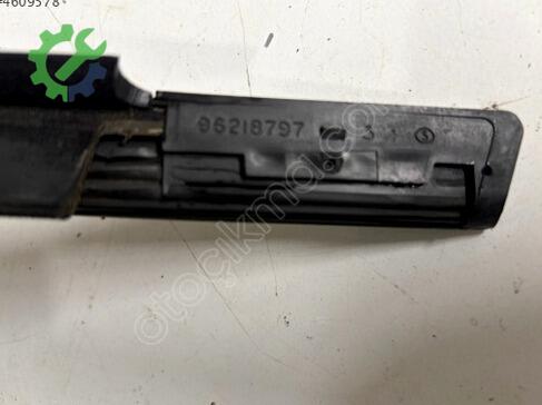 Citroen Xsara Cam Sıyırıcı çıkma parça