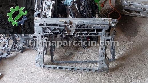 Volkswagen Caddy Ön Panel çıkma parça