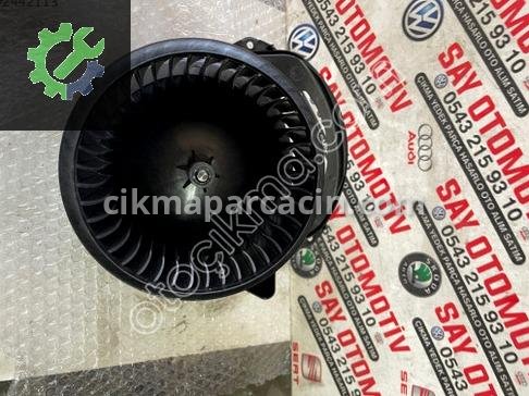 Mercedes-Benz CLA Kalorifer Motoru çıkma parça