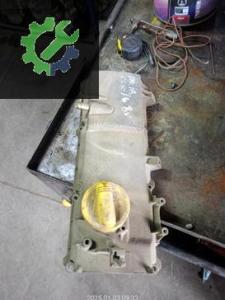 Clio 1.4 8valf benzinli üst külbütör kapağı çıkma orjinal