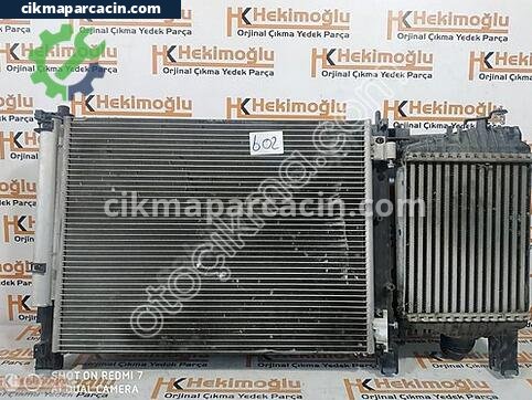 Renault Clio Radyatör çıkma parça