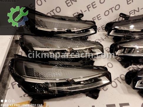 Renault Clio Sağ Ön Far 202320242025 çıkma parça